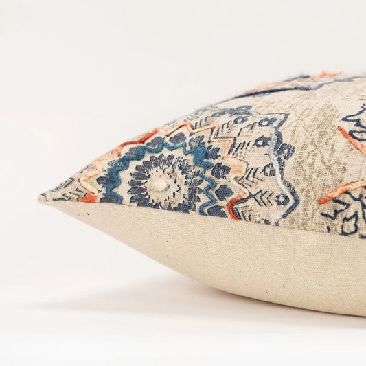 Rizzy Home Beige, Rust, and Blue Hand-crafted Medallion Throw Pillow